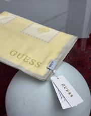 yellow 5740 guess şal 3